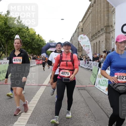 06.09.2026 - CURREX Alsterlauf Yannick Fuchs http://msf.ph/oto/10195519 06.09.2026 10:06:22 Ziel 2625, 2863, 3130, 3228, 3247, 3337, 3736, 3942, 3947, 3980, 4027, 4075, 4508, 4650, 4873, 5003, 5181, 5364, 5600, 5689, 6093, 6308, 6328, 6350, 8183 meine-sportfotos.de