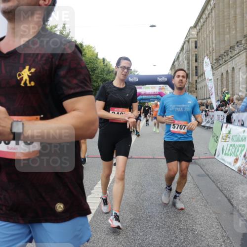 06.09.2026 - CURREX Alsterlauf Yannick Fuchs http://msf.ph/oto/10195560 06.09.2026 09:58:08 Ziel 2875, 3307, 3369, 3394, 3497, 3553, 3580, 3743, 3744, 3841, 3872, 3923, 4034, 4327, 4864, 5470, 5518, 5548, 5707, 6153, 6227, 6343, 8066, 8152, 8163, 8229, 8311 meine-sportfotos.de