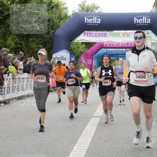 06.09.2026 - CURREX Alsterlauf Yannick Fuchs http://msf.ph/oto/10195600 06.09.2026 10:06:24 Ziel 2266, 2625, 2863, 3130, 3247, 3736, 3772, 3942, 3947, 4027, 4075, 4508, 4650, 4873, 5003, 5181, 5364, 5600, 6093, 6308, 6328, 6350, 8183 meine-sportfotos.de