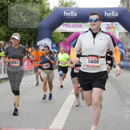 06.09.2026 - CURREX Alsterlauf Yannick Fuchs http://msf.ph/oto/10195668 06.09.2026 10:06:24 Ziel 2266, 2625, 2863, 3130, 3247, 3736, 3772, 3942, 3947, 4027, 4075, 4508, 4650, 4873, 5003, 5181, 5364, 5600, 6093, 6308, 6328, 6350, 8183 meine-sportfotos.de