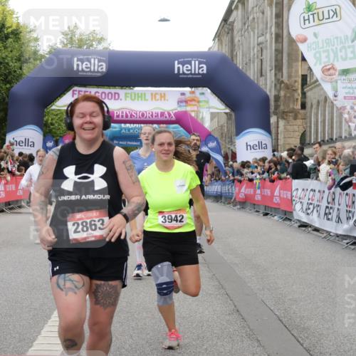 06.09.2026 - CURREX Alsterlauf Yannick Fuchs http://msf.ph/oto/10195757 06.09.2026 10:06:26 Ziel 2266, 2541, 2625, 2863, 3736, 3772, 3942, 3947, 4027, 4075, 4508, 4650, 4819, 5003, 5181, 5364, 5600, 6308, 6328, 6350, 8183 meine-sportfotos.de