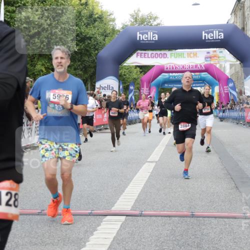 06.09.2026 - CURREX Alsterlauf Yannick Fuchs http://msf.ph/oto/10195999 06.09.2026 09:58:15 Ziel 2706, 2864, 3394, 3553, 3580, 3603, 3841, 3872, 4034, 4327, 4732, 5986, 6227, 6343, 6409, 8003, 8163 meine-sportfotos.de