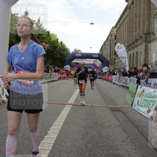 06.09.2026 - CURREX Alsterlauf Yannick Fuchs http://msf.ph/oto/10196049 06.09.2026 10:06:31 Ziel 2266, 2541, 2863, 3772, 3942, 3947, 4508, 4819, 5600, 6085, 6464, 8183 meine-sportfotos.de