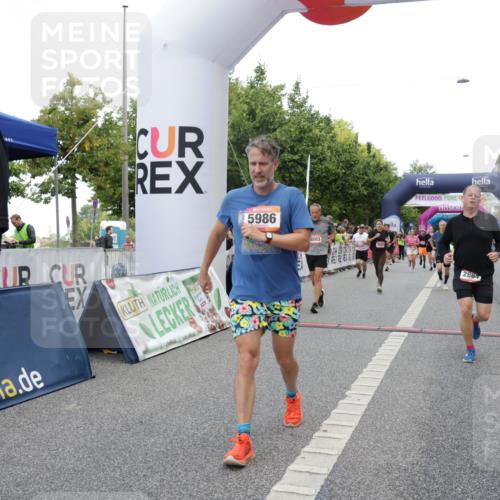 06.09.2026 - CURREX Alsterlauf Yannick Fuchs http://msf.ph/oto/10196111 06.09.2026 09:58:17 Ziel 2706, 2864, 3394, 3553, 3603, 3804, 3872, 4034, 4106, 4501, 4525, 4732, 4800, 5257, 5986, 6227, 6343, 6409, 8003, 8052, 8163 meine-sportfotos.de