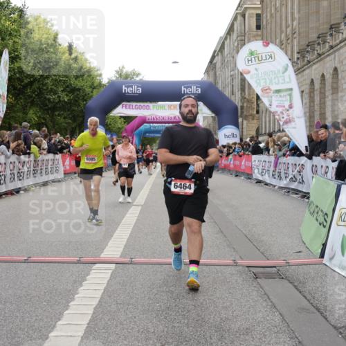 06.09.2026 - CURREX Alsterlauf Yannick Fuchs http://msf.ph/oto/10196247 06.09.2026 10:06:34 Ziel 2266, 2541, 3491, 3772, 3942, 3947, 4337, 4508, 4725, 4819, 5001, 6085, 6464 meine-sportfotos.de