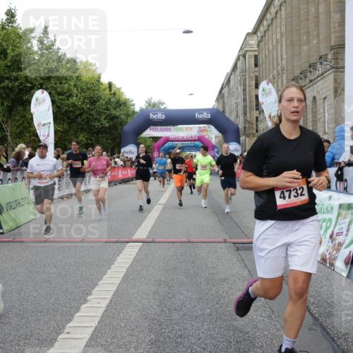 06.09.2026 - CURREX Alsterlauf Yannick Fuchs http://msf.ph/oto/10196338 06.09.2026 09:58:20 Ziel 2706, 2864, 3603, 3679, 3804, 4106, 4501, 4525, 4732, 4800, 5018, 5257, 5986, 6409, 8003, 8052, 8296 meine-sportfotos.de
