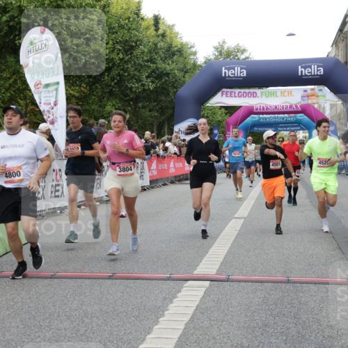 06.09.2026 - CURREX Alsterlauf Yannick Fuchs http://msf.ph/oto/10196349 06.09.2026 09:58:20 Ziel 2706, 2864, 3603, 3679, 3804, 4106, 4501, 4525, 4732, 4800, 5018, 5257, 5986, 6409, 8003, 8052, 8296 meine-sportfotos.de