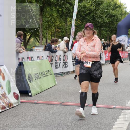 06.09.2026 - CURREX Alsterlauf Yannick Fuchs http://msf.ph/oto/10196488 06.09.2026 10:06:37 Ziel 2532, 2533, 2541, 3266, 3267, 3491, 4337, 4725, 4819, 5001, 6085, 6464 meine-sportfotos.de