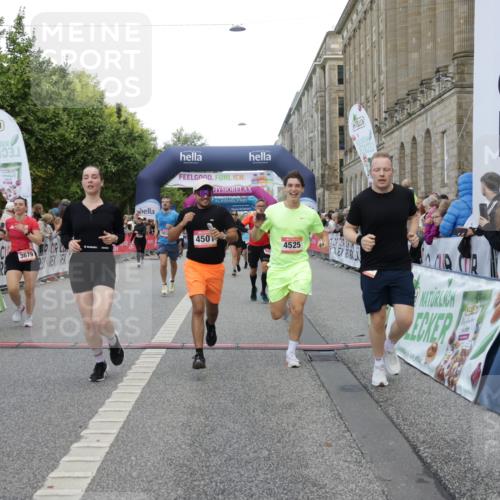 06.09.2026 - CURREX Alsterlauf Yannick Fuchs http://msf.ph/oto/10196491 06.09.2026 09:58:22 Ziel 2706, 2864, 3055, 3603, 3679, 3804, 4106, 4501, 4525, 4732, 4800, 4806, 5018, 5257, 5858, 5986, 8003, 8052, 8296 meine-sportfotos.de