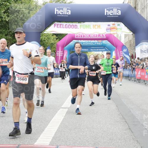 06.09.2026 - CURREX Alsterlauf Yannick Fuchs http://msf.ph/oto/10196773 06.09.2026 09:58:28 Ziel 2013, 2173, 3055, 3261, 3560, 3679, 3693, 3804, 4050, 4106, 4352, 4501, 4525, 4800, 4806, 5018, 5257, 5640, 5840, 5858, 6099, 6118, 6470, 8052, 8296, 8319 meine-sportfotos.de