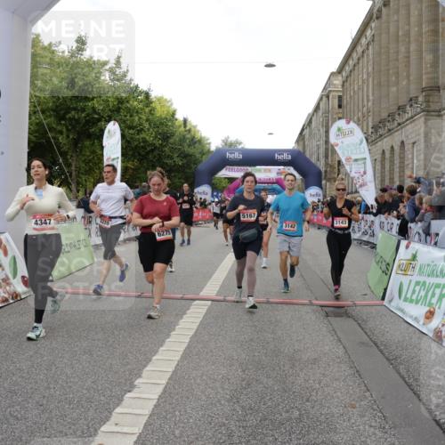 06.09.2026 - CURREX Alsterlauf Yannick Fuchs http://msf.ph/oto/10196789 06.09.2026 10:06:44 Ziel 2270, 2428, 2532, 2533, 2745, 3142, 3143, 3266, 3267, 3491, 3537, 3675, 3855, 4337, 4347, 4725, 5001, 5143, 5167, 6275, 8017 meine-sportfotos.de