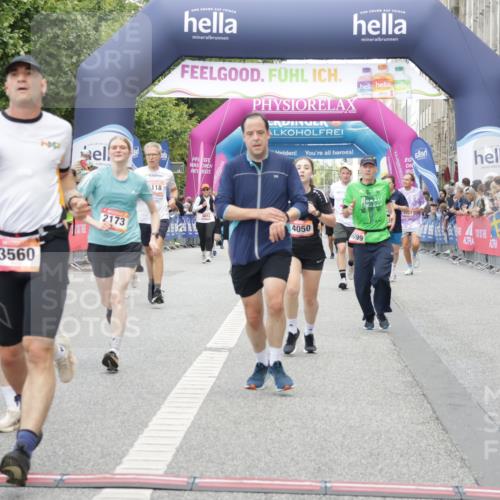 06.09.2026 - CURREX Alsterlauf Yannick Fuchs http://msf.ph/oto/10196799 06.09.2026 09:58:28 Ziel 2013, 2173, 3055, 3261, 3560, 3679, 3693, 3804, 4050, 4106, 4352, 4501, 4525, 4800, 4806, 5018, 5257, 5640, 5840, 5858, 6099, 6118, 6470, 8052, 8296, 8319 meine-sportfotos.de