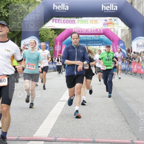 06.09.2026 - CURREX Alsterlauf Yannick Fuchs http://msf.ph/oto/10196806 06.09.2026 09:58:29 Ziel 2013, 2173, 3031, 3055, 3261, 3560, 3679, 3693, 4050, 4106, 4352, 4501, 4525, 4806, 5018, 5257, 5640, 5840, 5858, 6099, 6118, 6470, 8077, 8296, 8319 meine-sportfotos.de