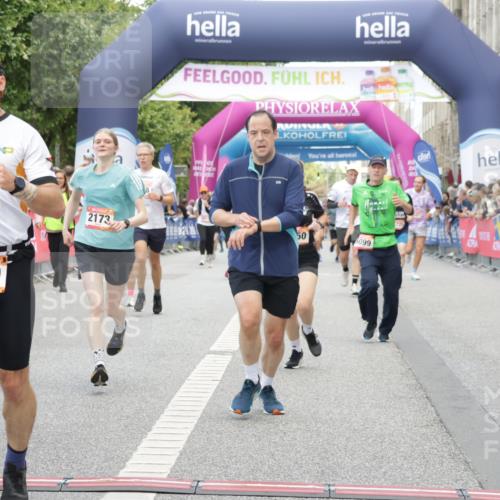 06.09.2026 - CURREX Alsterlauf Yannick Fuchs http://msf.ph/oto/10196821 06.09.2026 09:58:29 Ziel 2013, 2173, 3031, 3055, 3261, 3560, 3679, 3693, 4050, 4106, 4352, 4501, 4525, 4806, 5018, 5257, 5640, 5840, 5858, 6099, 6118, 6470, 8077, 8296, 8319 meine-sportfotos.de