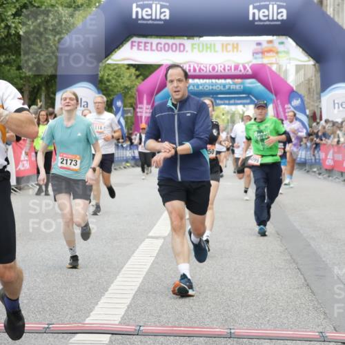 06.09.2026 - CURREX Alsterlauf Yannick Fuchs http://msf.ph/oto/10196834 06.09.2026 09:58:29 Ziel 2013, 2173, 3031, 3055, 3261, 3560, 3679, 3693, 4050, 4106, 4352, 4501, 4525, 4806, 5018, 5257, 5640, 5840, 5858, 6099, 6118, 6470, 8077, 8296, 8319 meine-sportfotos.de
