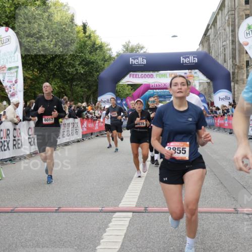 06.09.2026 - CURREX Alsterlauf Yannick Fuchs http://msf.ph/oto/10196932 06.09.2026 10:06:46 Ziel 2270, 2428, 2532, 2533, 2745, 3142, 3143, 3266, 3267, 3500, 3501, 3502, 3537, 3675, 3855, 4347, 5001, 5143, 5167, 5471, 6275, 8017 meine-sportfotos.de