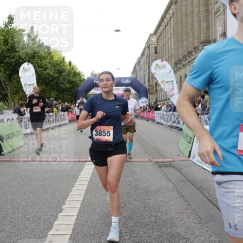 06.09.2026 - CURREX Alsterlauf Yannick Fuchs http://msf.ph/oto/10196984 06.09.2026 10:06:47 Ziel 2270, 2428, 2532, 2533, 2745, 3142, 3143, 3266, 3267, 3500, 3501, 3502, 3537, 3675, 3855, 4347, 5143, 5167, 5471, 6275, 6285, 8017 meine-sportfotos.de