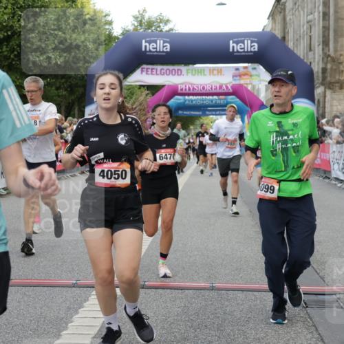 06.09.2026 - CURREX Alsterlauf Yannick Fuchs http://msf.ph/oto/10196990 06.09.2026 09:58:32 Ziel 2013, 2173, 3031, 3055, 3261, 3560, 3693, 4050, 4352, 4423, 4652, 4806, 5521, 5640, 5725, 5840, 5858, 6099, 6118, 6470, 8077, 8296, 8319 meine-sportfotos.de