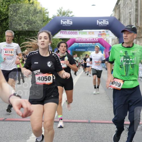 06.09.2026 - CURREX Alsterlauf Yannick Fuchs http://msf.ph/oto/10197009 06.09.2026 09:58:32 Ziel 2013, 2173, 3031, 3055, 3261, 3560, 3693, 4050, 4352, 4423, 4652, 4806, 5521, 5640, 5725, 5840, 5858, 6099, 6118, 6470, 8077, 8296, 8319 meine-sportfotos.de
