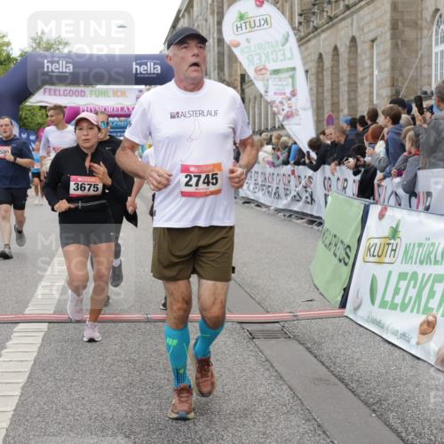 06.09.2026 - CURREX Alsterlauf Yannick Fuchs http://msf.ph/oto/10197047 06.09.2026 10:06:48 Ziel 2270, 2428, 2533, 2745, 3142, 3143, 3500, 3501, 3502, 3537, 3675, 3855, 4347, 5143, 5167, 5471, 6275, 6285, 8017 meine-sportfotos.de
