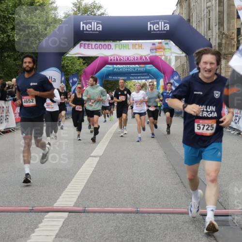 06.09.2026 - CURREX Alsterlauf Yannick Fuchs http://msf.ph/oto/10197184 06.09.2026 09:58:35 Ziel 2013, 2173, 2717, 3031, 3261, 3560, 3693, 4050, 4147, 4227, 4256, 4304, 4352, 4356, 4423, 4652, 5521, 5640, 5725, 5840, 6073, 6099, 6118, 6470, 8077, 8319 meine-sportfotos.de