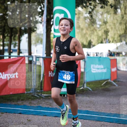 06.09.2026 - 20. Norderstedt Triathlon H.Heesch http://msf.ph/oto/10197194 06.09.2026 09:09:57 Ziel 46 meine-sportfotos.de