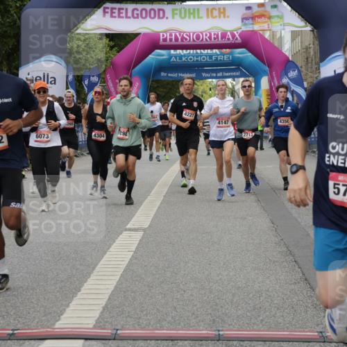 06.09.2026 - CURREX Alsterlauf Yannick Fuchs http://msf.ph/oto/10197197 06.09.2026 09:58:36 Ziel 2120, 2173, 2717, 3031, 3261, 3560, 3693, 4050, 4147, 4227, 4256, 4304, 4352, 4356, 4423, 4652, 5205, 5207, 5521, 5640, 5725, 6073, 6099, 6118, 6470, 8077, 8319 meine-sportfotos.de
