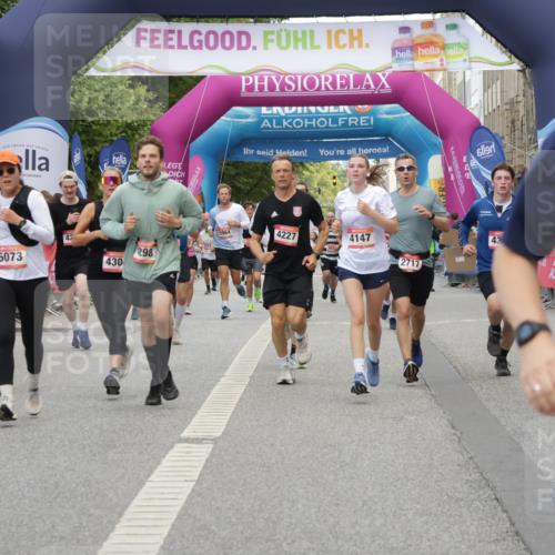 06.09.2026 - CURREX Alsterlauf Yannick Fuchs http://msf.ph/oto/10197217 06.09.2026 09:58:36 Ziel 2120, 2173, 2717, 3031, 3261, 3560, 3693, 4050, 4147, 4227, 4256, 4304, 4352, 4356, 4423, 4652, 5205, 5207, 5521, 5640, 5725, 6073, 6099, 6118, 6470, 8077, 8319 meine-sportfotos.de