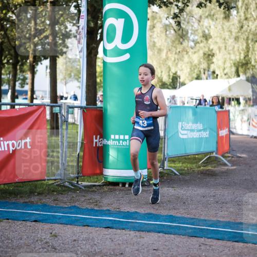 06.09.2026 - 20. Norderstedt Triathlon H.Heesch http://msf.ph/oto/10197270 06.09.2026 09:10:44 Ziel 14, 43 meine-sportfotos.de