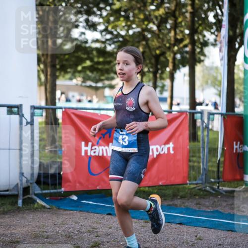 06.09.2026 - 20. Norderstedt Triathlon H.Heesch http://msf.ph/oto/10197303 06.09.2026 09:10:45 Ziel 14, 34, 43 meine-sportfotos.de