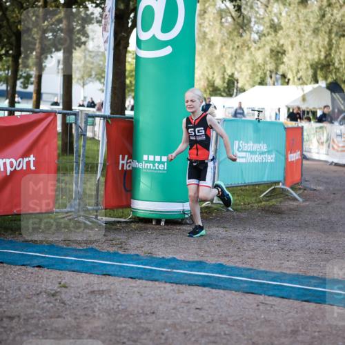 06.09.2026 - 20. Norderstedt Triathlon H.Heesch http://msf.ph/oto/10197425 06.09.2026 09:10:56 Ziel 31, 32, 34, 35, 48 meine-sportfotos.de