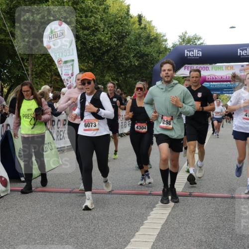 06.09.2026 - CURREX Alsterlauf Yannick Fuchs http://msf.ph/oto/10197438 06.09.2026 09:58:39 Ziel 2034, 2120, 2717, 3031, 4147, 4227, 4256, 4265, 4304, 4352, 4356, 4423, 4652, 4695, 4747, 5205, 5207, 5521, 5706, 5725, 6073, 6099, 6118, 6470, 8077 meine-sportfotos.de