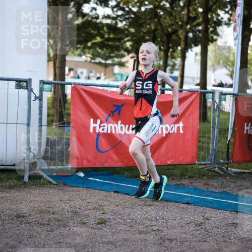 06.09.2026 - 20. Norderstedt Triathlon H.Heesch http://msf.ph/oto/10197454 06.09.2026 09:10:57 Ziel 31, 32, 34, 35, 48 meine-sportfotos.de