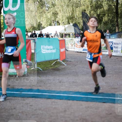 06.09.2026 - 20. Norderstedt Triathlon H.Heesch http://msf.ph/oto/10197486 06.09.2026 09:11:07 Ziel 3, 8, 23, 33 meine-sportfotos.de