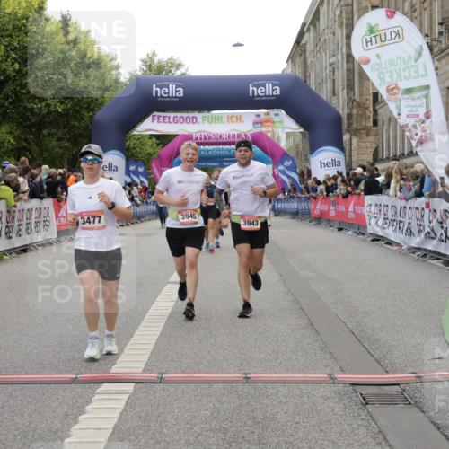 06.09.2026 - CURREX Alsterlauf Yannick Fuchs http://msf.ph/oto/10197521 06.09.2026 10:06:54 Ziel 2428, 2459, 2745, 2934, 2963, 3303, 3500, 3501, 3502, 3675, 3943, 3945, 5073, 5143, 5471, 6285, 8017, 8276 meine-sportfotos.de