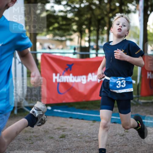 06.09.2026 - 20. Norderstedt Triathlon H.Heesch http://msf.ph/oto/10197532 06.09.2026 09:11:12 Ziel 1, 3, 8, 23, 33 meine-sportfotos.de