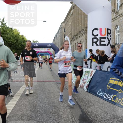 06.09.2026 - CURREX Alsterlauf Yannick Fuchs http://msf.ph/oto/10197545 06.09.2026 09:58:41 Ziel 2034, 2120, 2717, 3031, 4147, 4227, 4256, 4265, 4304, 4356, 4423, 4652, 4695, 4747, 5205, 5207, 5521, 5706, 5725, 5764, 5810, 5964, 6073, 8077 meine-sportfotos.de