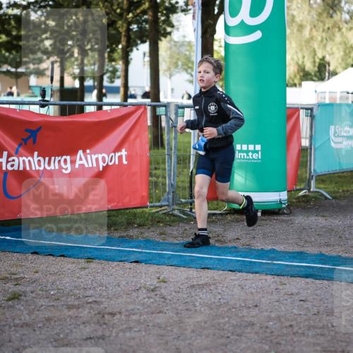 06.09.2026 - 20. Norderstedt Triathlon H.Heesch http://msf.ph/oto/10197546 06.09.2026 09:11:15 Ziel 1, 3, 33 meine-sportfotos.de