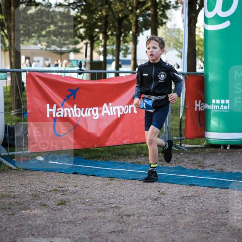 06.09.2026 - 20. Norderstedt Triathlon H.Heesch http://msf.ph/oto/10197558 06.09.2026 09:11:16 Ziel 1, 3, 33 meine-sportfotos.de