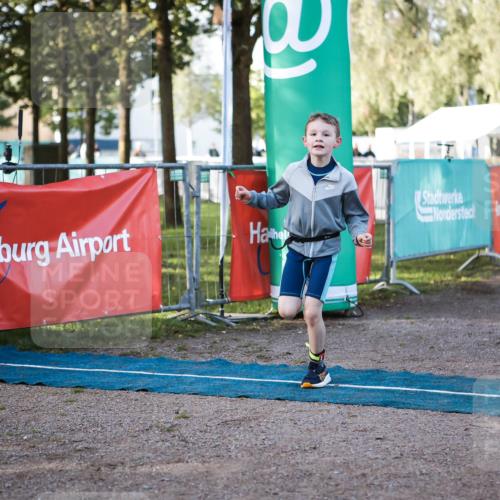 06.09.2026 - 20. Norderstedt Triathlon H.Heesch http://msf.ph/oto/10197580 06.09.2026 09:11:22 Ziel 1, 2 meine-sportfotos.de