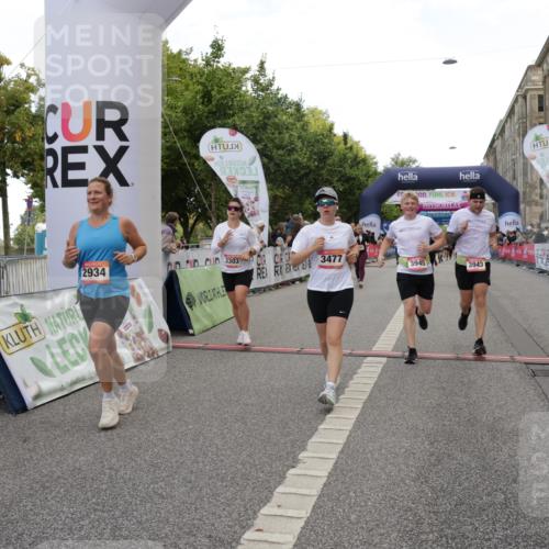06.09.2026 - CURREX Alsterlauf Yannick Fuchs http://msf.ph/oto/10197664 06.09.2026 10:06:55 Ziel 2428, 2459, 2934, 2963, 3303, 3500, 3501, 3502, 3675, 3943, 3945, 5073, 5091, 5143, 5471, 6285, 8017, 8276 meine-sportfotos.de