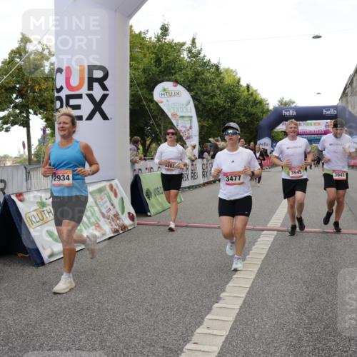 06.09.2026 - CURREX Alsterlauf Yannick Fuchs http://msf.ph/oto/10197679 06.09.2026 10:06:55 Ziel 2428, 2459, 2934, 2963, 3303, 3500, 3501, 3502, 3675, 3943, 3945, 5073, 5091, 5143, 5471, 6285, 8017, 8276 meine-sportfotos.de