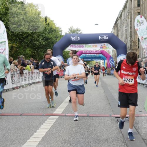 06.09.2026 - CURREX Alsterlauf Yannick Fuchs http://msf.ph/oto/10197758 06.09.2026 09:58:44 Ziel 2017, 2034, 2120, 2244, 2717, 3078, 3691, 4147, 4227, 4256, 4265, 4304, 4356, 4652, 4695, 4747, 5205, 5207, 5706, 5764, 5810, 5964, 6073, 6111 meine-sportfotos.de