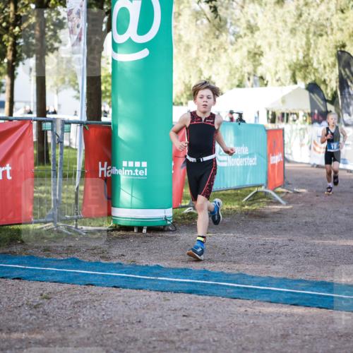06.09.2026 - 20. Norderstedt Triathlon H.Heesch http://msf.ph/oto/10197766 06.09.2026 09:12:06 Ziel 19, 24, 37, 40 meine-sportfotos.de