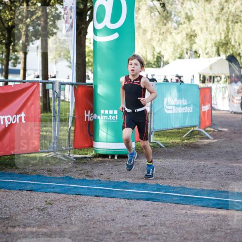 06.09.2026 - 20. Norderstedt Triathlon H.Heesch http://msf.ph/oto/10197772 06.09.2026 09:12:06 Ziel 19, 24, 37, 40 meine-sportfotos.de