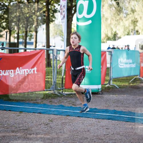 06.09.2026 - 20. Norderstedt Triathlon H.Heesch http://msf.ph/oto/10197785 06.09.2026 09:12:07 Ziel 19, 37, 40 meine-sportfotos.de
