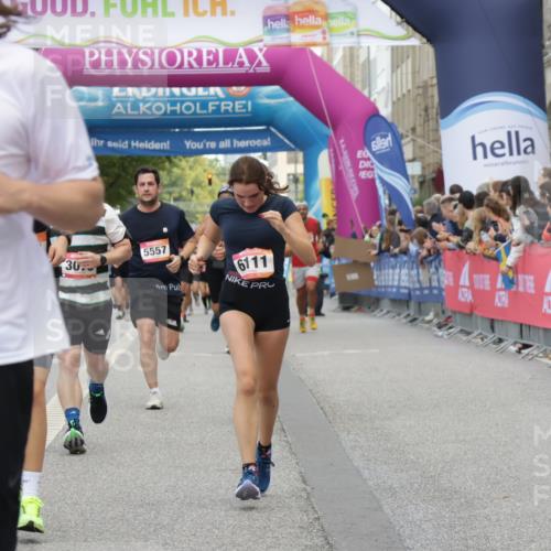06.09.2026 - CURREX Alsterlauf Yannick Fuchs http://msf.ph/oto/10197822 06.09.2026 09:58:46 Ziel 2017, 2034, 2120, 2244, 2711, 2717, 3078, 3691, 4147, 4227, 4256, 4265, 4304, 4356, 4695, 4747, 5205, 5207, 5557, 5706, 5764, 5810, 5964, 6073, 6111 meine-sportfotos.de