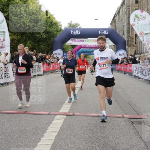 06.09.2026 - CURREX Alsterlauf Yannick Fuchs http://msf.ph/oto/10197845 06.09.2026 10:06:58 Ziel 2148, 2459, 2934, 2963, 3303, 3376, 3656, 3943, 3945, 5073, 5091, 5471, 5527, 6285, 8276 meine-sportfotos.de