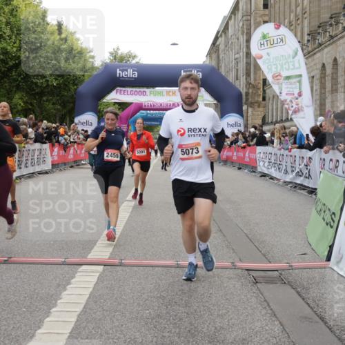 06.09.2026 - CURREX Alsterlauf Yannick Fuchs http://msf.ph/oto/10197855 06.09.2026 10:06:58 Ziel 2148, 2459, 2934, 2963, 3303, 3376, 3656, 3943, 3945, 5073, 5091, 5471, 5527, 6285, 8276 meine-sportfotos.de