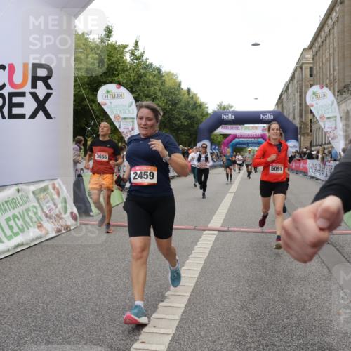 06.09.2026 - CURREX Alsterlauf Yannick Fuchs http://msf.ph/oto/10197982 06.09.2026 10:07:00 Ziel 2148, 2459, 2934, 2963, 3303, 3376, 3656, 3943, 3945, 5073, 5091, 5527, 5792, 5937, 8276 meine-sportfotos.de